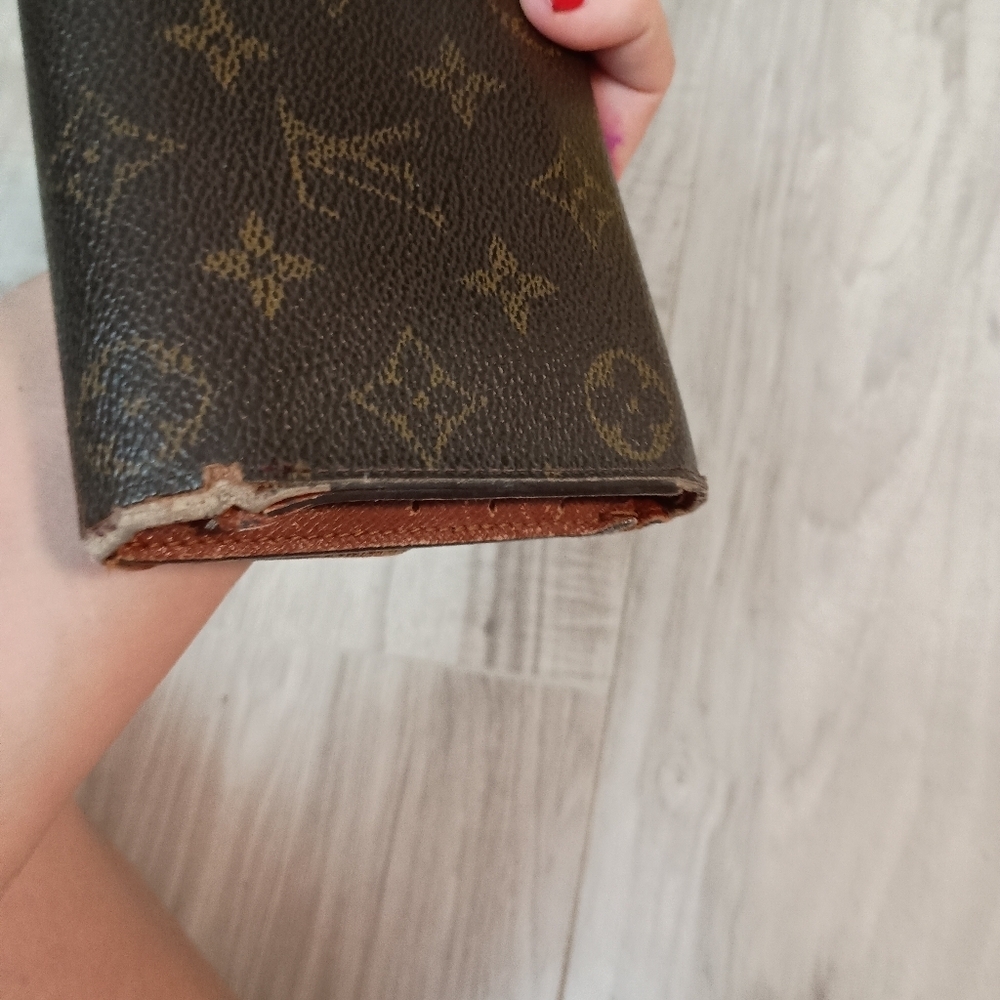 Authentic Louis Vuitton Monogram Portefeuille International Long Wallet - Picture 7 of 16